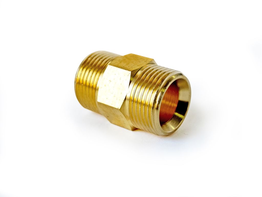 Переходник M22x1,5 внеш - 1/2 внеш