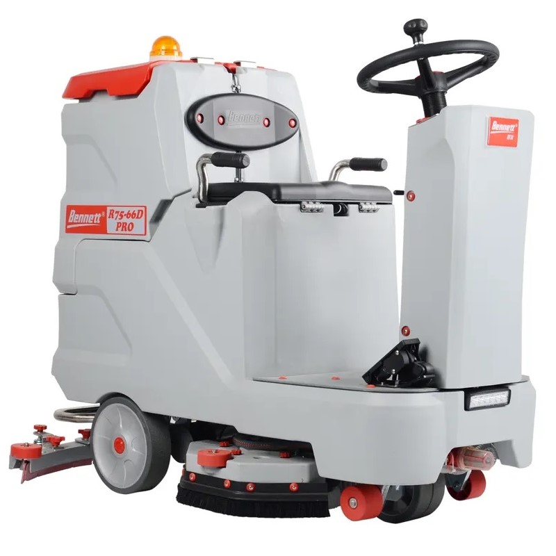 Bennett Ranger R75-66dPro с литиевым АКБ 150А/ч Аккумуляторная поломоечная машина с местом оператора