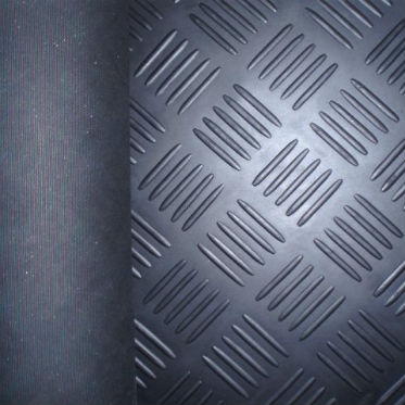 Резиновое рулонное покрытие "Checkers", пог.м