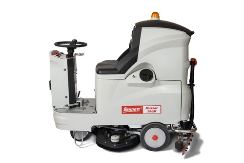 Bennett Hussar H860b с литиевым АКБ 150 А/ч Аккумуляторная поломоечная машина с местом оператора