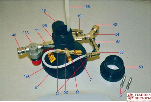 Тройник с клапаном и уплотнительным кольцом (Поз.52)